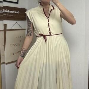 1950s Vintage Cream Pleated Dress with Burgundy Trim Detail